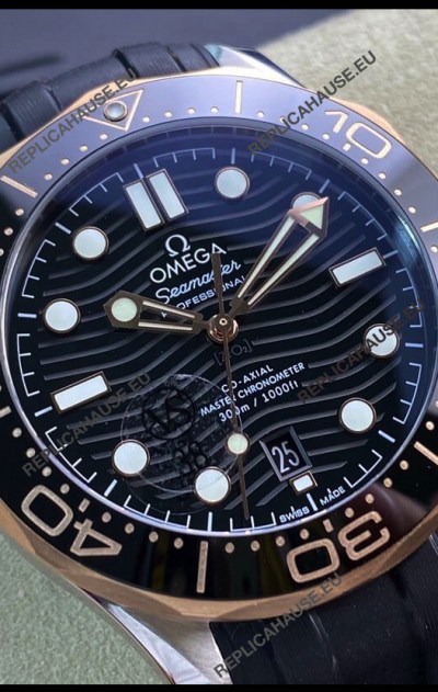 Omega Seamaster 300M Co-Axial Master Chronometer Black Dial Two Tone Casing 1:1 Mirror Replica