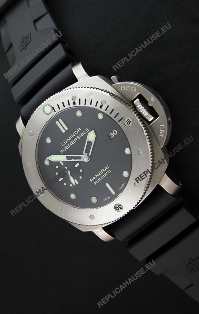 Panerai Pam 305 L Luminor Submersible Swiss Watch