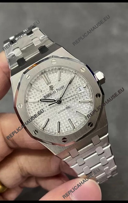 Audemars Piguet Royal Oak 37MM White Dial 904L Steel Watch in 3120 Movement - 1:1 Mirror Replica