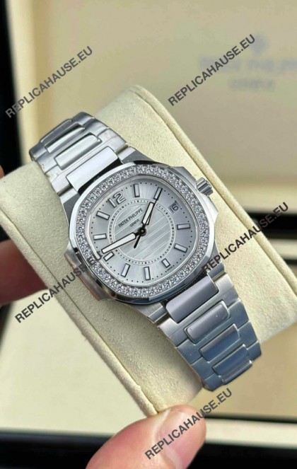 Patek Philippe Nautilus Super Clone 7010 32MM 1:1 Mirror Replica Steel Dial 