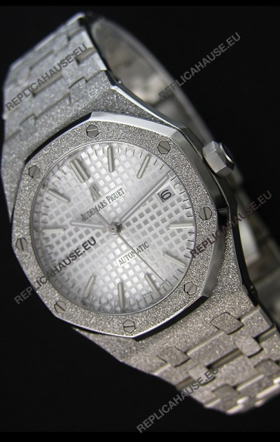 Audemars Piguet Royal Oak Frosted Self-Winding White Gold White Dial 1:1 Mirror Replica Watch 