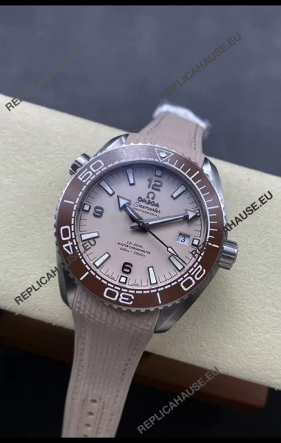 Omega Seamaster Planet Ocean 600M 43.50 MM Steel Casing with Beige Dial 1:1 Mirror Replica