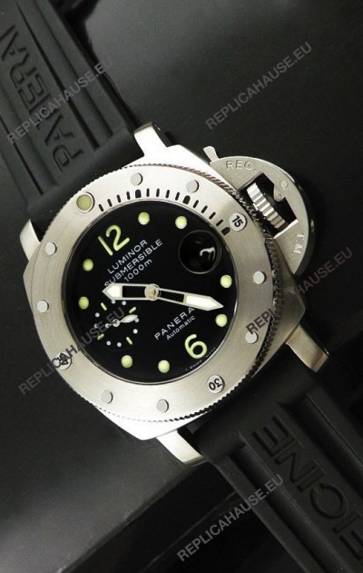 Panerai Luminor Submersible Swiss Replica Watch